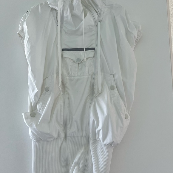 Stella McCarthy Adidas Vest Top Jacket - Picture 4 of 5